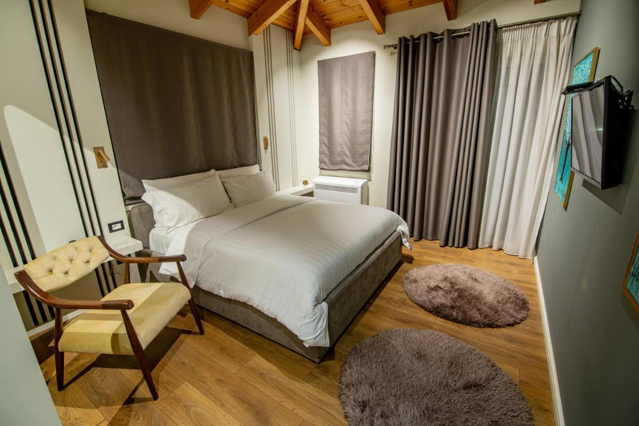 Tree Hotel Korce Ngoại thất bức ảnh