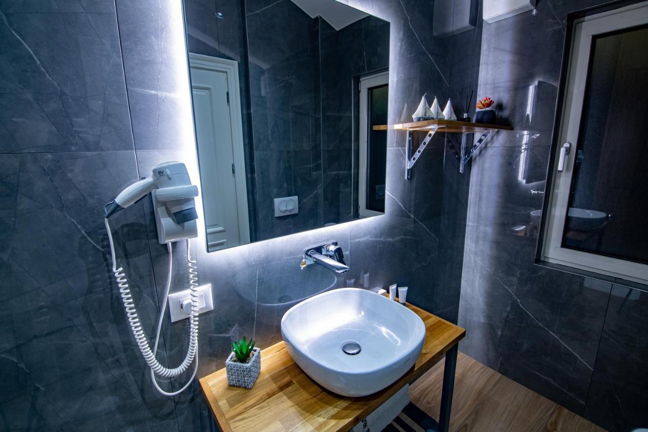 Tree Hotel Korce Ngoại thất bức ảnh